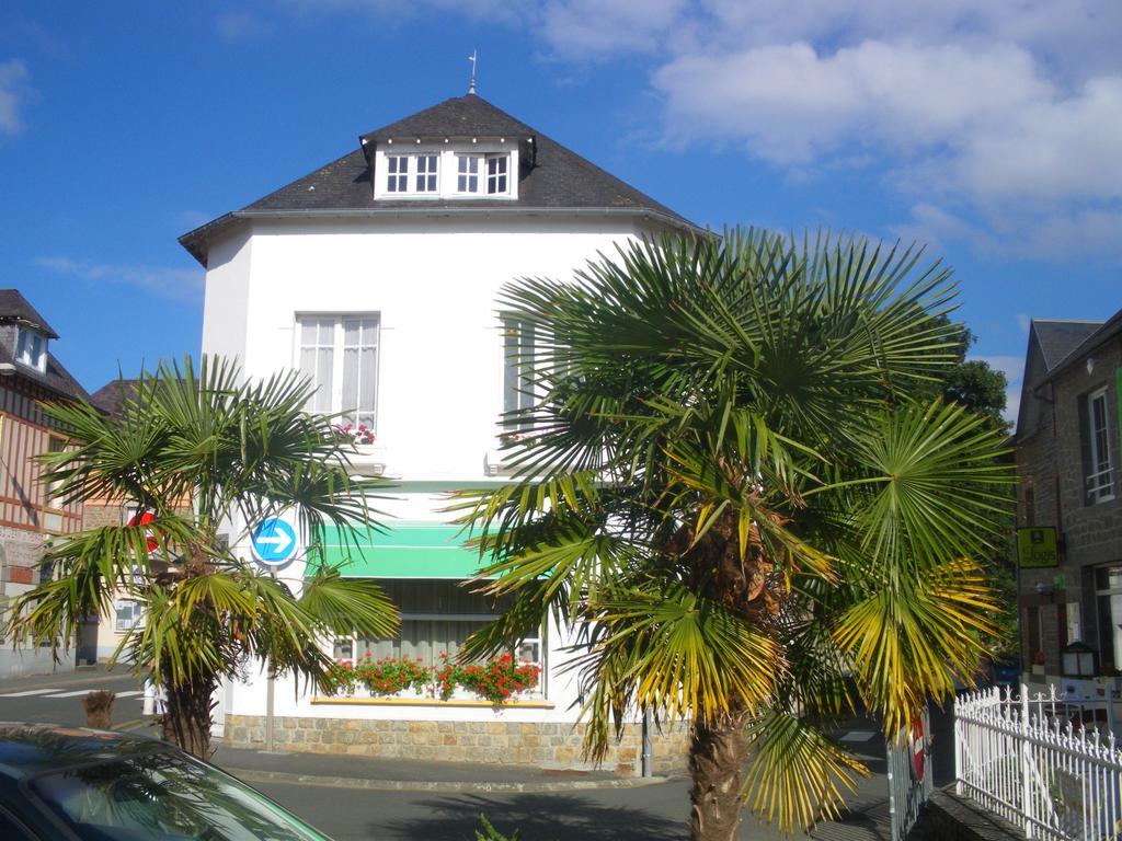 A L'Abri Des Vents Panzió Saint-Jean-le-Thomas Kültér fotó